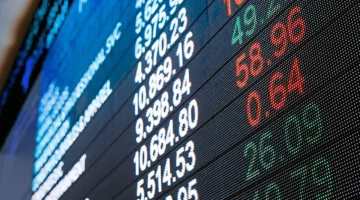 أرقام قياسية جديدة.. قائمة الأسهم التي بلغت أعلى مستوياتها تاريخياً في البورصة